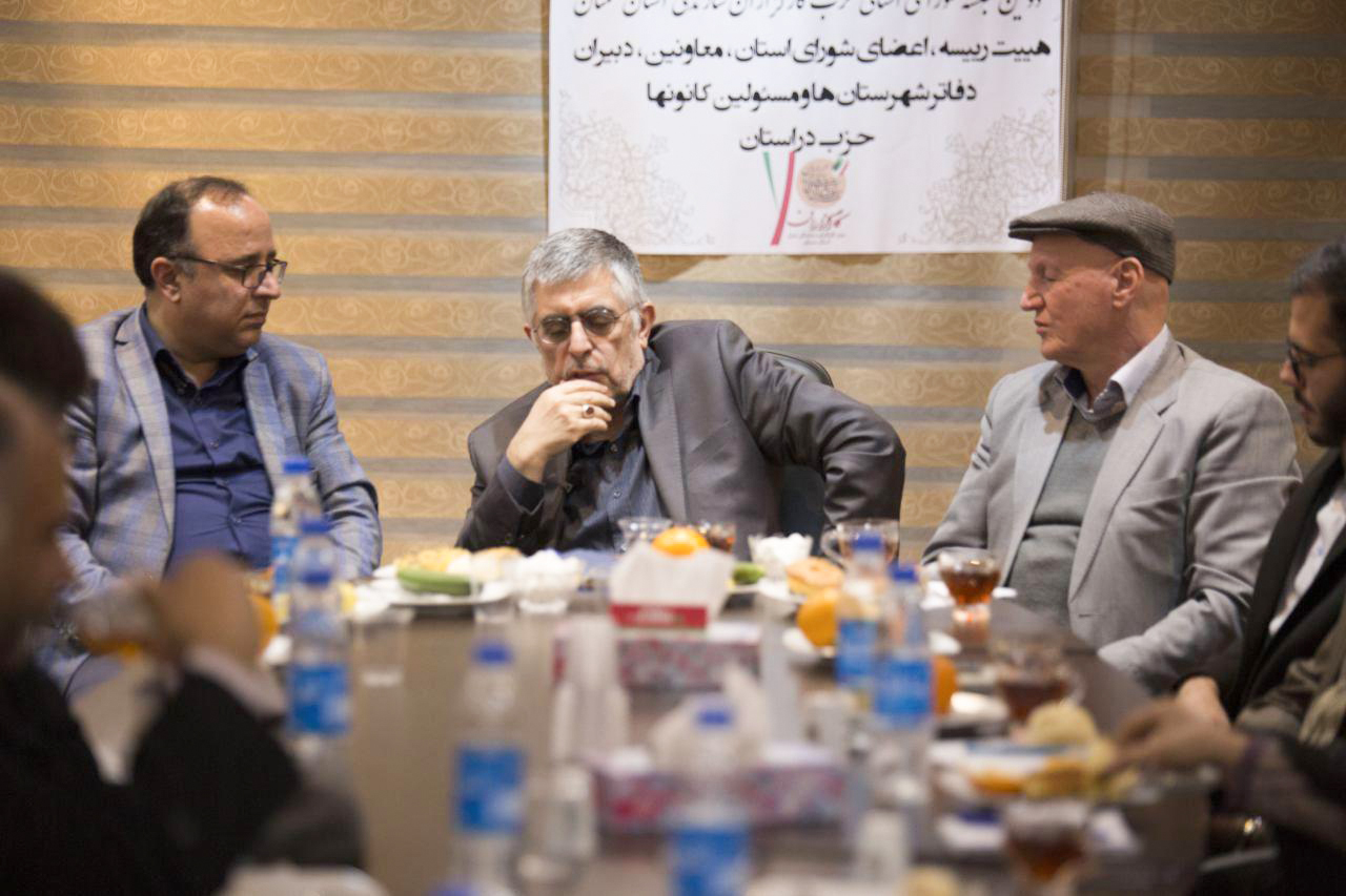 حضور غلامحسین کرباسچی در شورای استان سمنان حزب کارگزاران سازندگی