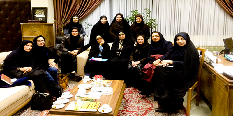 نشست اعضای کانون زنان حزب کارگزاران سازندگی با دستیار ویژه رییس‌جمهور در امور حقوق شهروندی